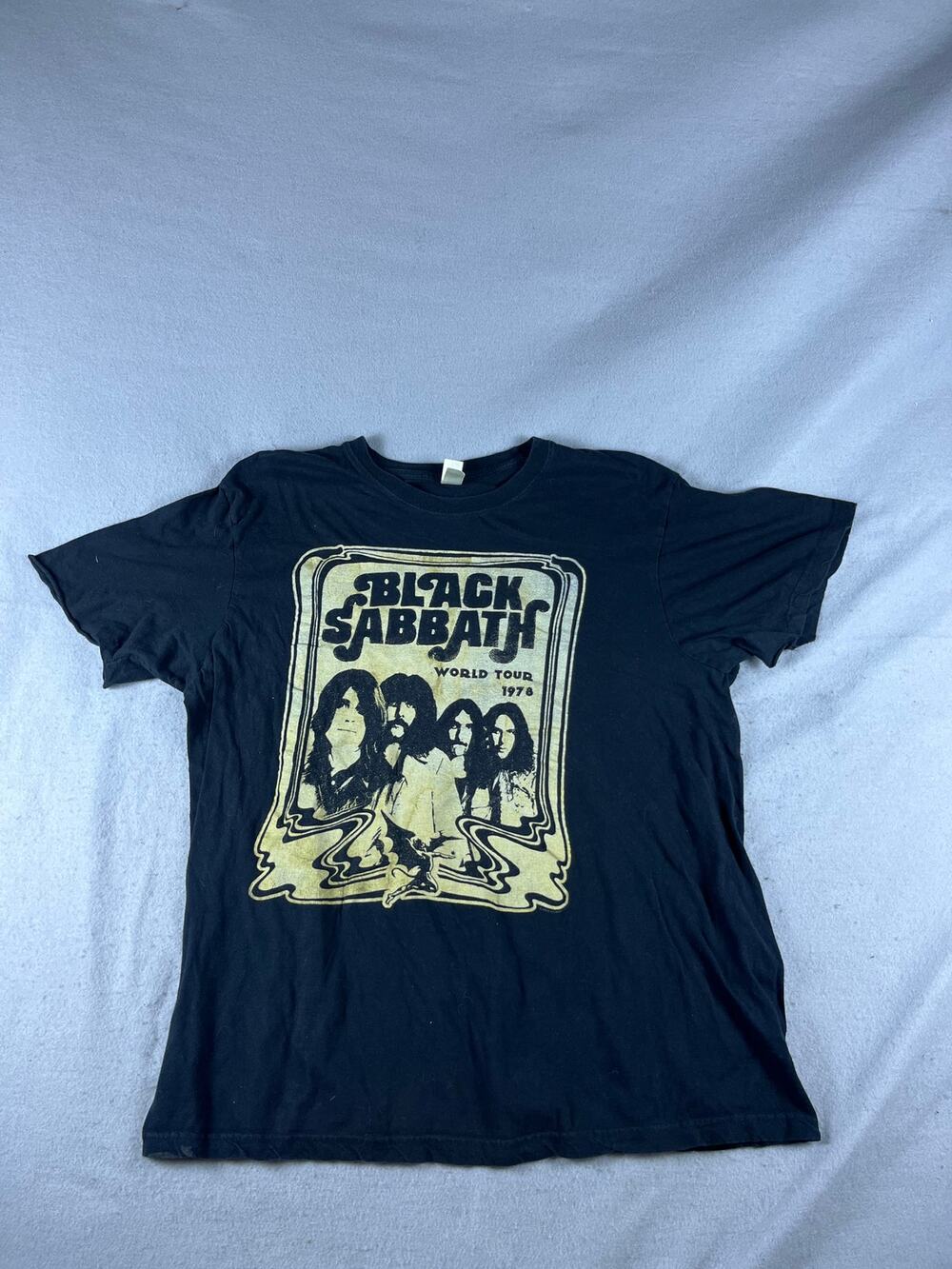 Black Sabbath T-Shirt Mens XL Black World Tour 1978 Graphic Band Rock Grunge Tee